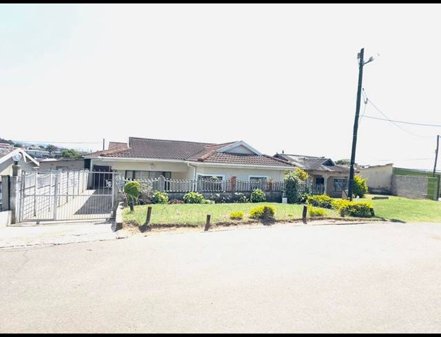 4 BEDROOM HOUSE FOR SALE IN KWA-MASHU D